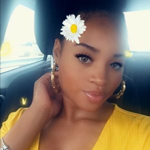 Meet your Posher, Brianna